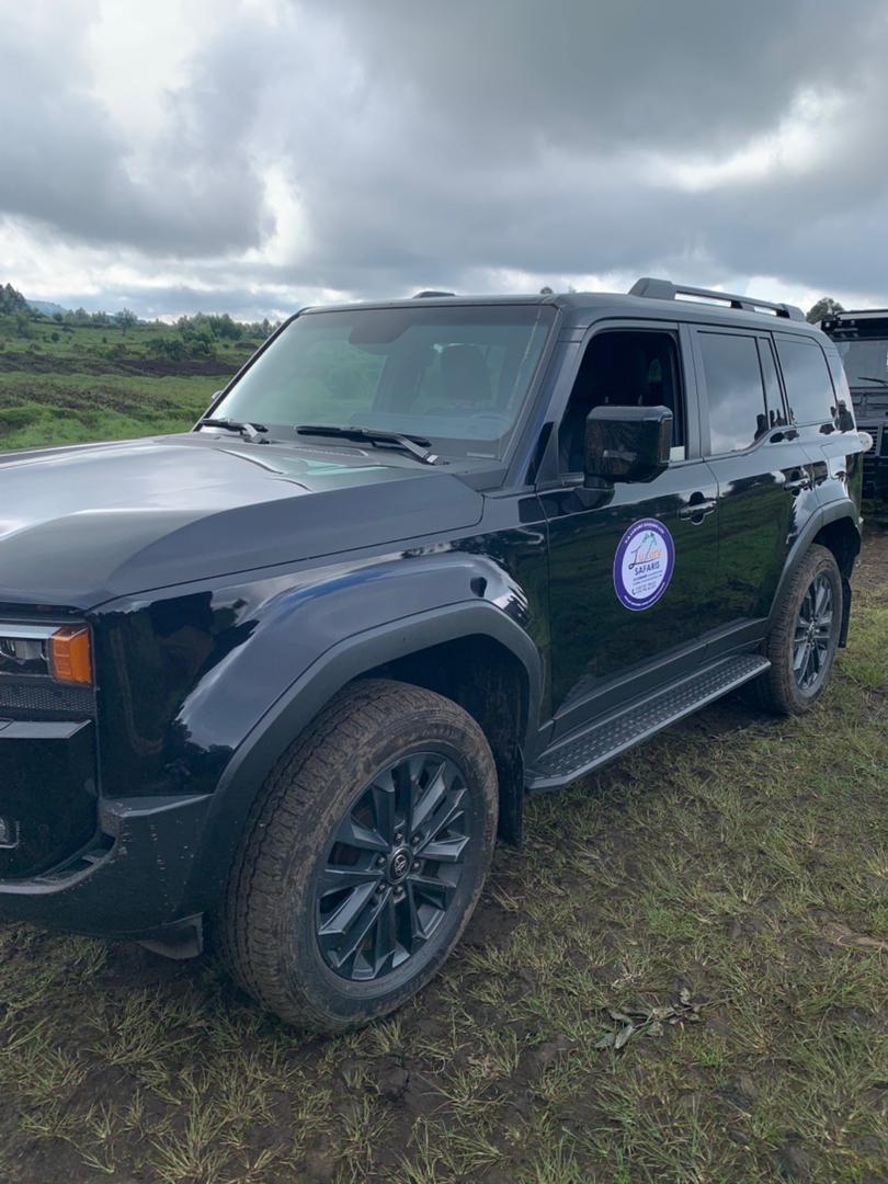 Luxury Safari Vehicles